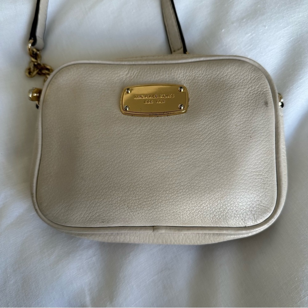 Michael Kors Leather Cross Bag